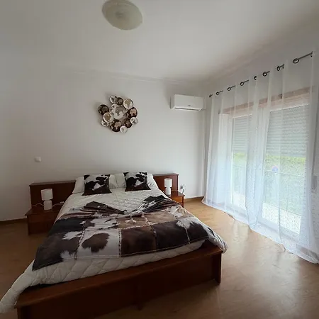 Casa Da Tininha Feriehus *