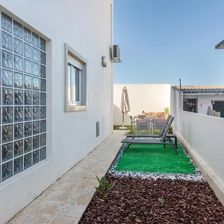 Casa Da Tininha * Alcobaça